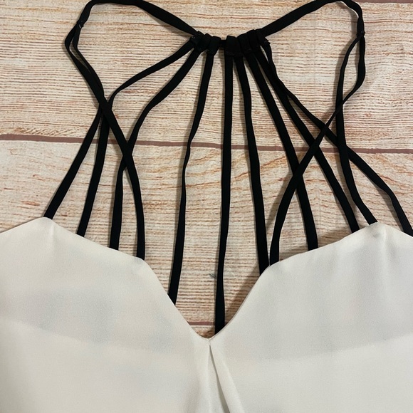 Express white blouse with black multi- strap size M - Picture 5 of 9